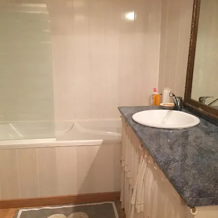 Les Volets Bleus * Les Angles (Pyrenees-Orientales)